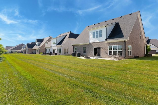 522 McChrystal Dr, Murfreesboro, TN 37129