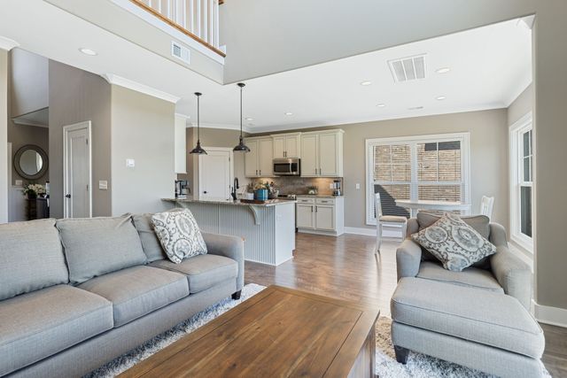522 McChrystal Dr, Murfreesboro, TN 37129
