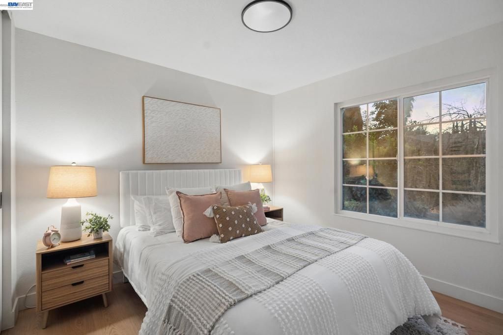 Image 28 of property listing at 19 Southlake Dr, San Jose, CA 95138