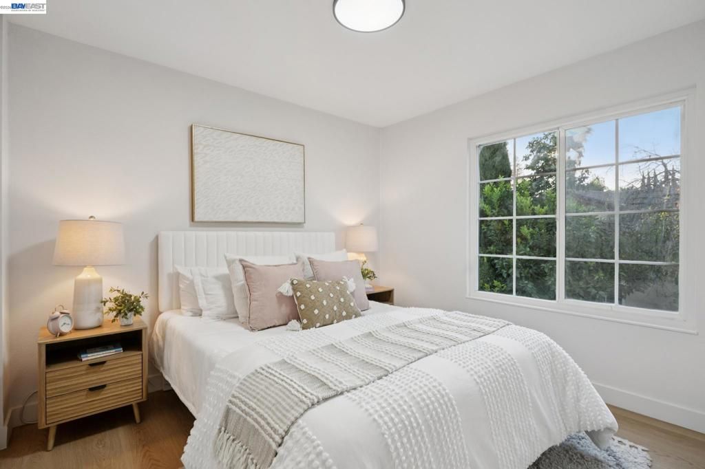 Image 30 of property listing at 19 Southlake Dr, San Jose, CA 95138