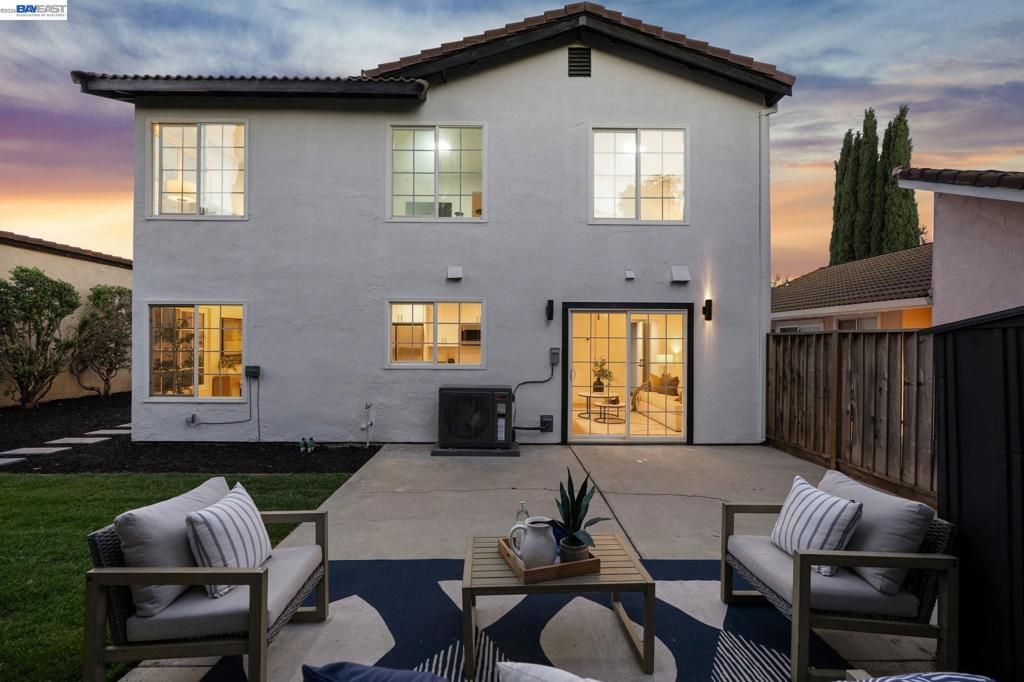 Image 41 of property listing at 19 Southlake Dr, San Jose, CA 95138