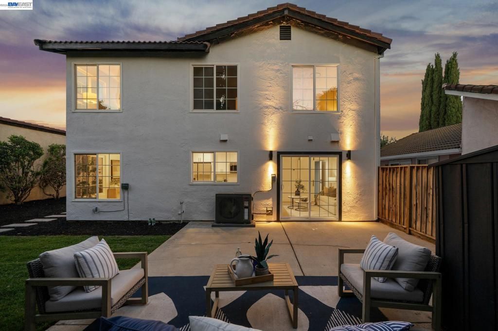 Image 43 of property listing at 19 Southlake Dr, San Jose, CA 95138