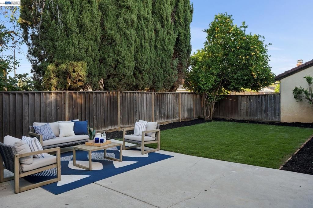 Image 48 of property listing at 19 Southlake Dr, San Jose, CA 95138