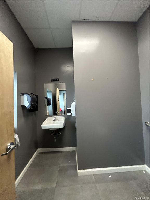 82 N Village Avenue, Rockville Centre, NY 11570 — photo 4
