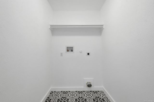 302 Topeka, San Antonio, TX 78210