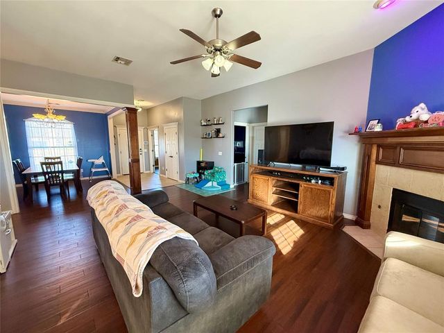 616 Woods Way, Moore, OK 73160