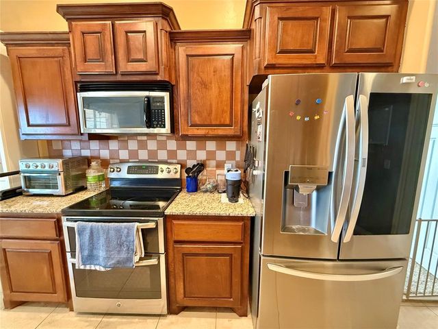 616 Woods Way, Moore, OK 73160