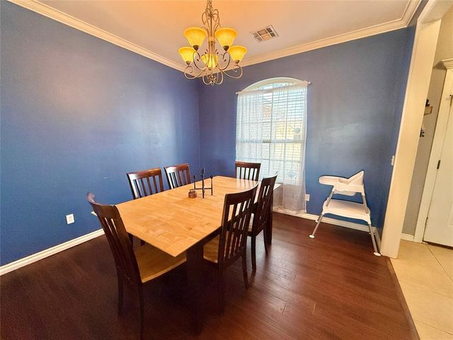 616 Woods Way, Moore, OK 73160