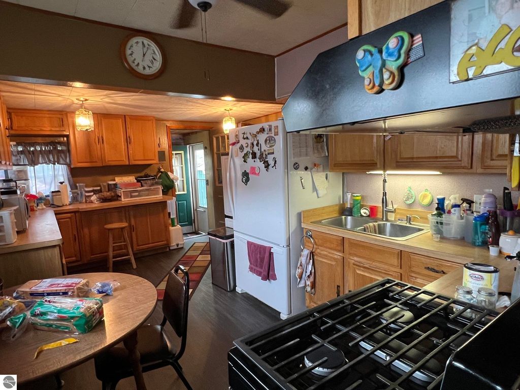 Image 21 of property listing at 158 Moyer Avenue, Alma, MI 48801