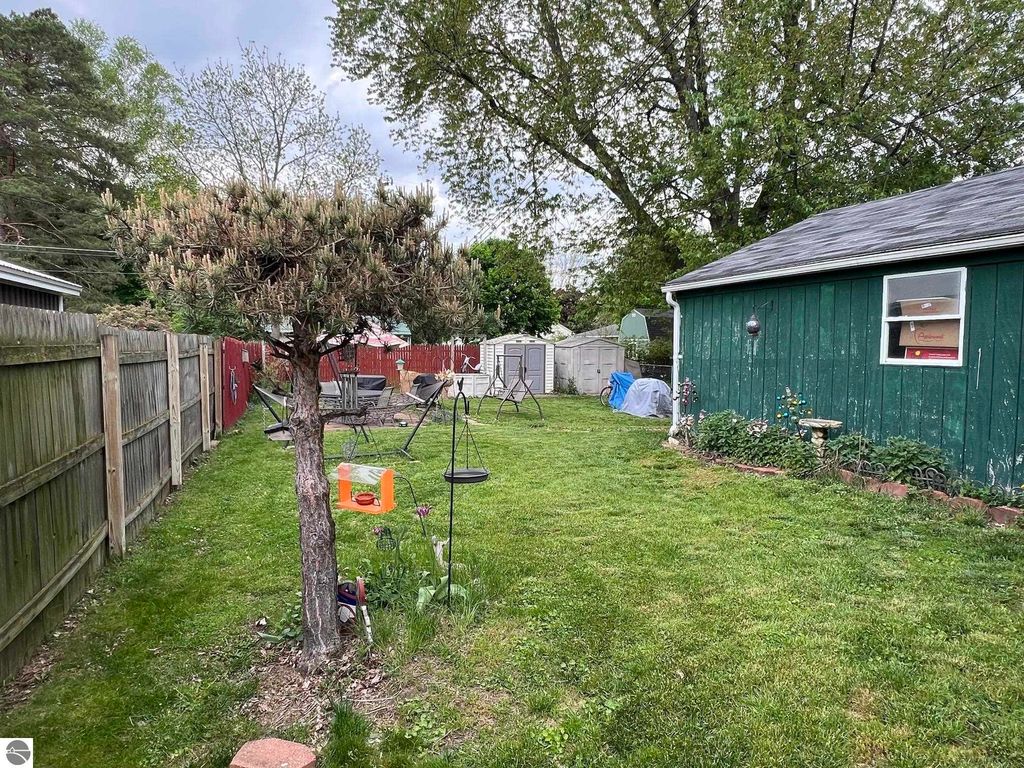Image 55 of property listing at 158 Moyer Avenue, Alma, MI 48801