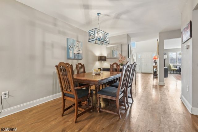 44 Averell Dr, Parsippany-troy Hills Twp., NJ 07950