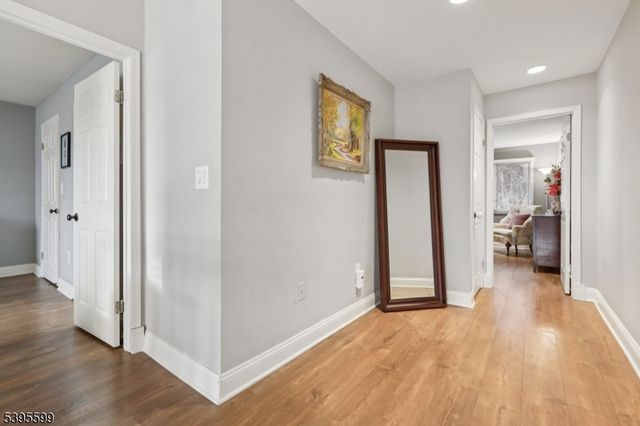 44 Averell Dr, Parsippany-troy Hills Twp., NJ 07950