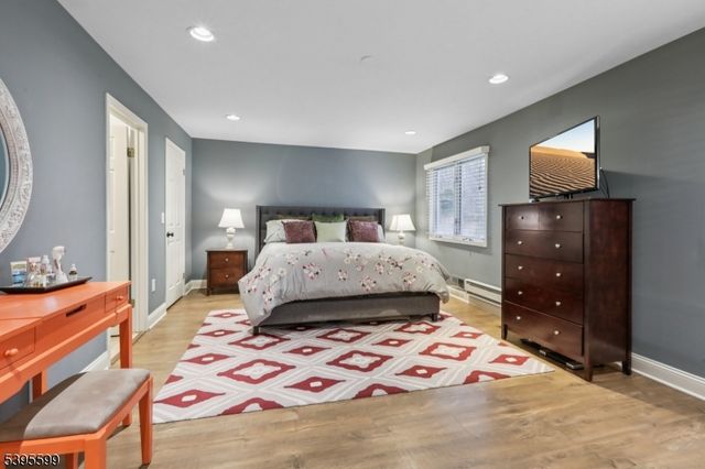 44 Averell Dr, Parsippany-troy Hills Twp., NJ 07950