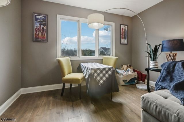 44 Averell Dr, Parsippany-troy Hills Twp., NJ 07950