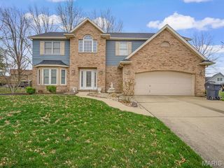 218 Winterberry Drive, Belleville, IL 62220