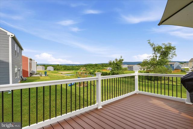 314 CENTERGATE DR, Charles Town, WV 25414