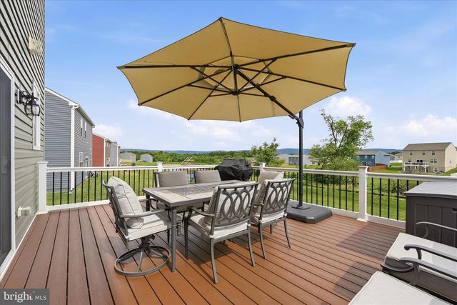 314 CENTERGATE DR, Charles Town, WV 25414