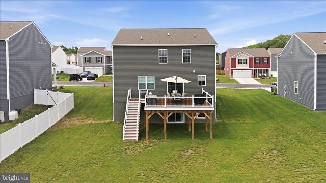 314 CENTERGATE DR, Charles Town, WV 25414