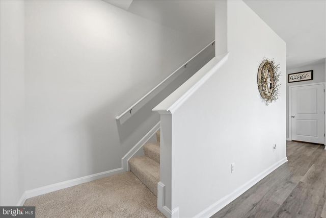 314 CENTERGATE DR, Charles Town, WV 25414