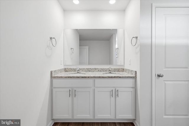 314 CENTERGATE DR, Charles Town, WV 25414