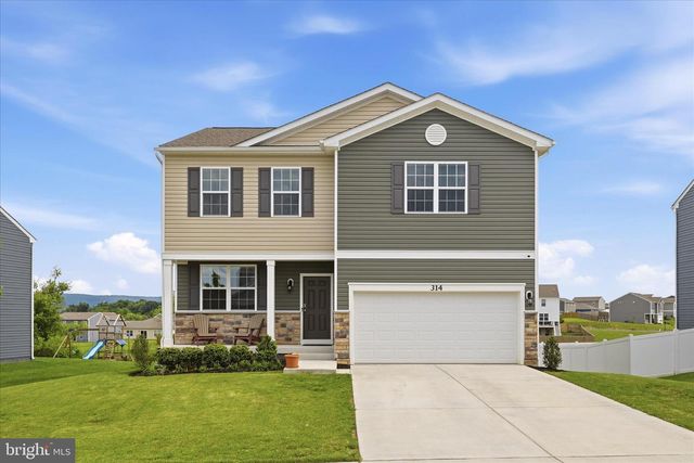 314 CENTERGATE DR, Charles Town, WV 25414