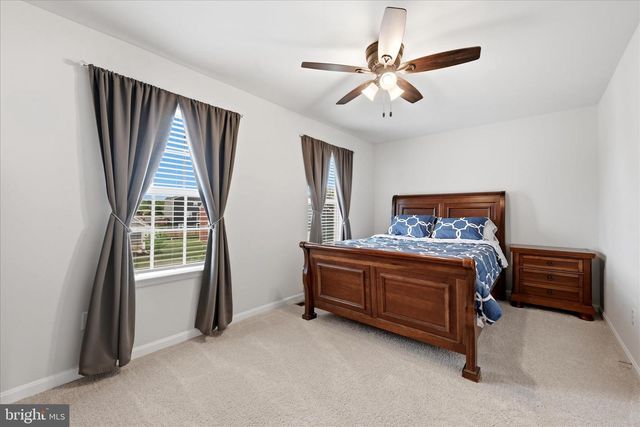 314 CENTERGATE DR, Charles Town, WV 25414