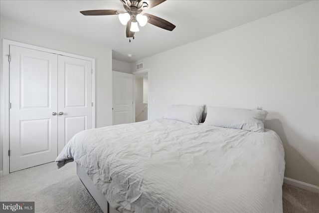 314 CENTERGATE DR, Charles Town, WV 25414