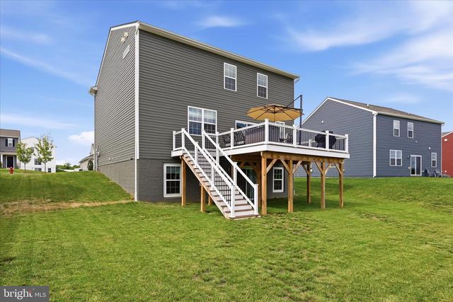 314 CENTERGATE DR, Charles Town, WV 25414