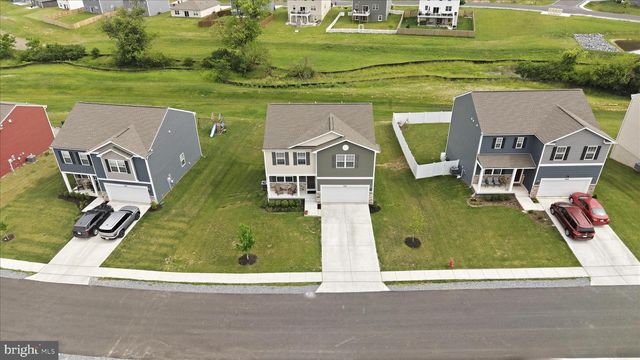 314 CENTERGATE DR, Charles Town, WV 25414