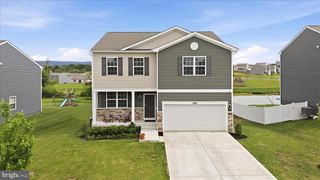 314 CENTERGATE DR, Charles Town, WV 25414