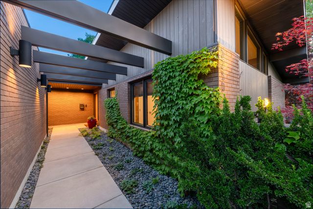 2250 E 1700 S, Salt Lake City, UT 84108