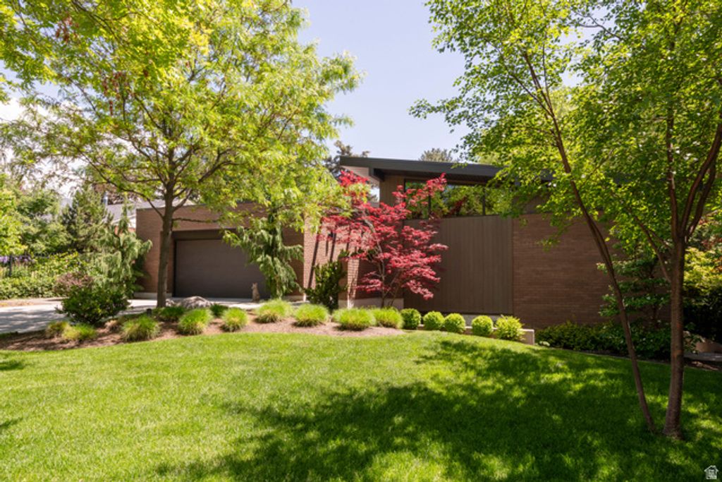 2250 E 1700 S, Salt Lake City, UT 84108