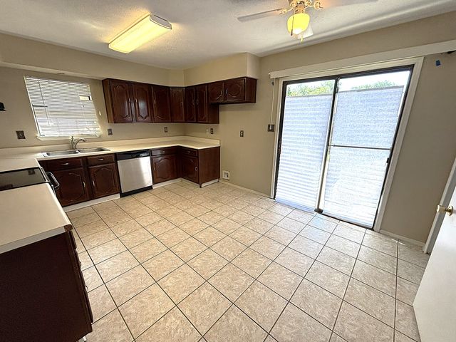 4121 Driscoll Drive, The Colony, TX 75056