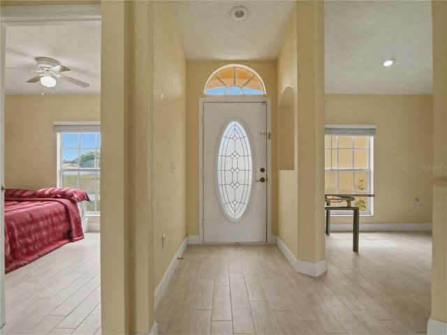 5553 MOON VALLEY DRIVE, Lakeland, FL 33812