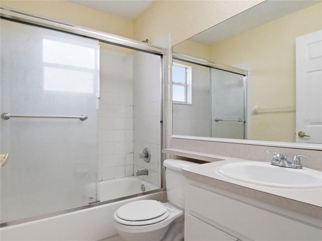 5553 MOON VALLEY DRIVE, Lakeland, FL 33812