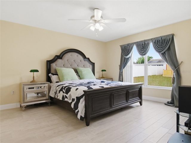 5553 MOON VALLEY DRIVE, Lakeland, FL 33812