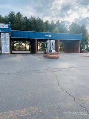 90 Buffett Boulevard, Taylorsville, NC 28681