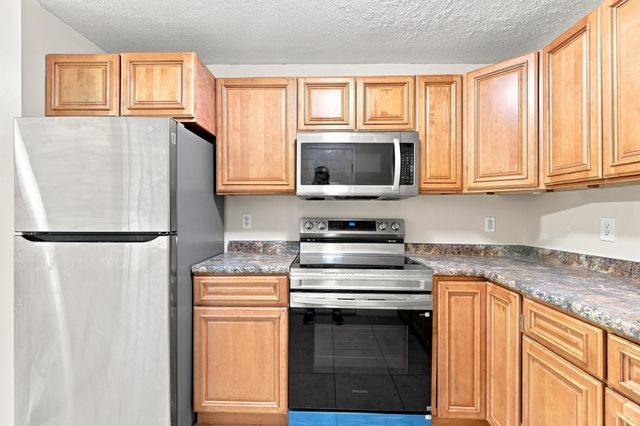 80 Stanton Street 2, Worcester, MA 01605