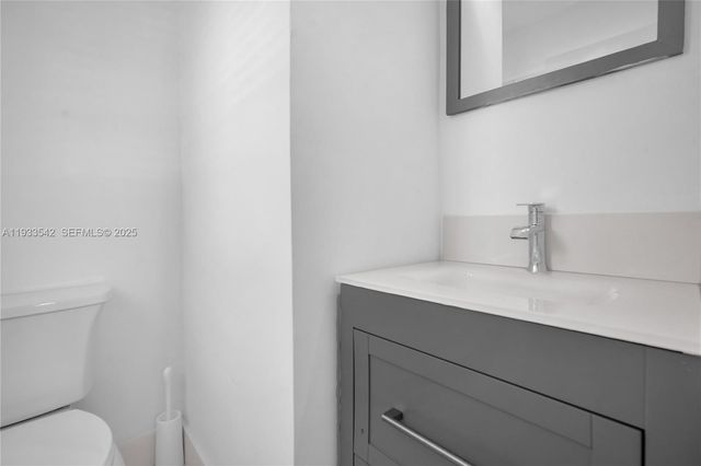 3265 Virginia St 19, Miami, FL 33133