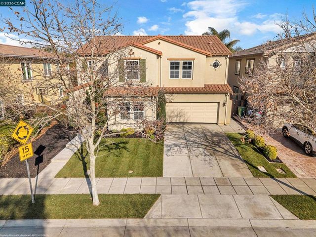 733 733 W Questa Trl, Mountain House, CA 95391