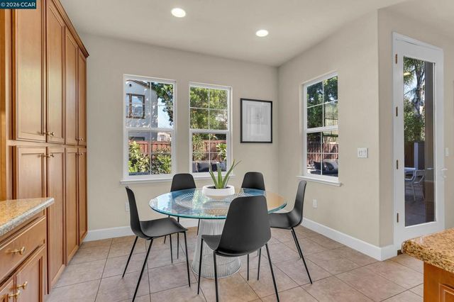 733 733 W Questa Trl, Mountain House, CA 95391