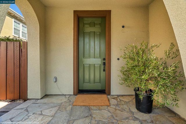 733 733 W Questa Trl, Mountain House, CA 95391