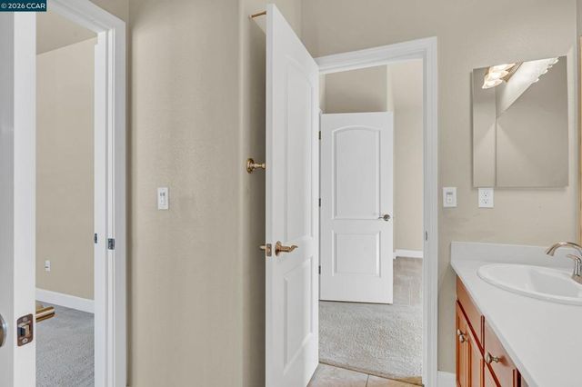 733 733 W Questa Trl, Mountain House, CA 95391