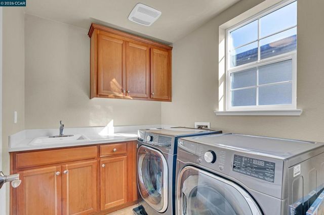 733 733 W Questa Trl, Mountain House, CA 95391