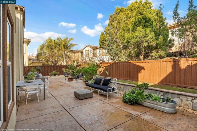 733 733 W Questa Trl, Mountain House, CA 95391