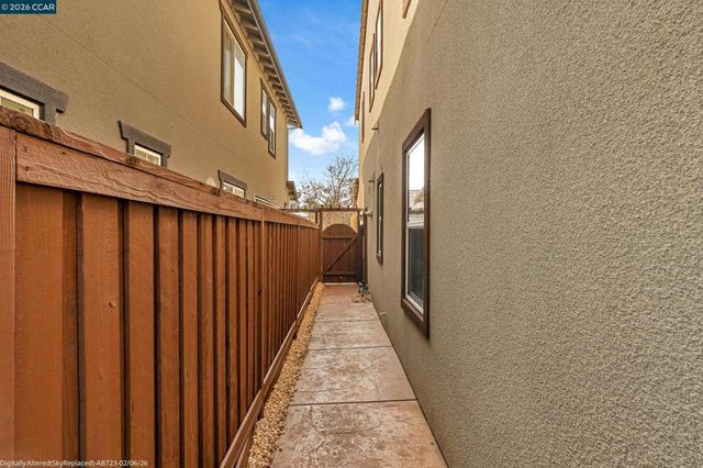 733 733 W Questa Trl, Mountain House, CA 95391