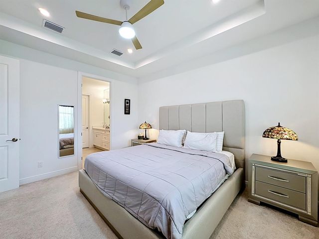 27051 SW Viterbo Way, Port St. Lucie, FL 34986
