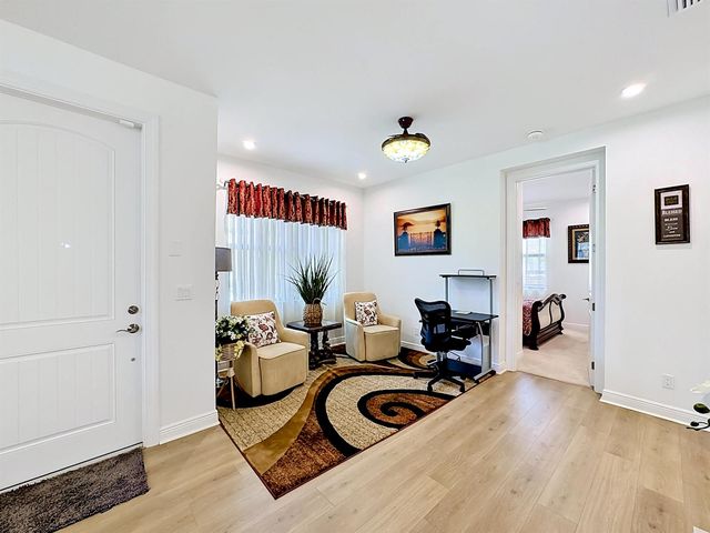 27051 SW Viterbo Way, Port St. Lucie, FL 34986