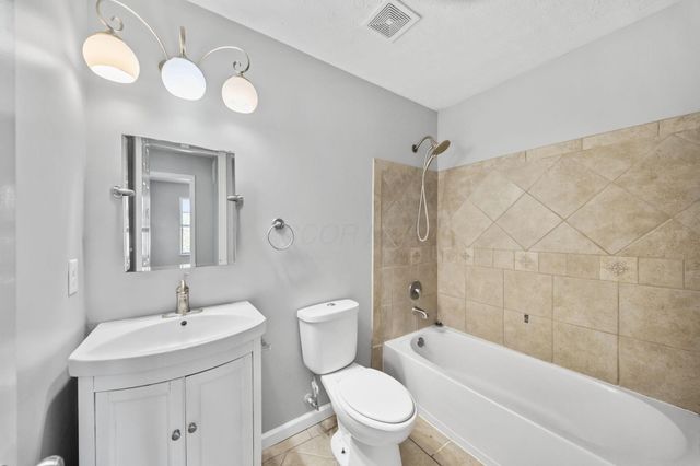 1706 Tecumseh Drive, Lancaster, OH 43130