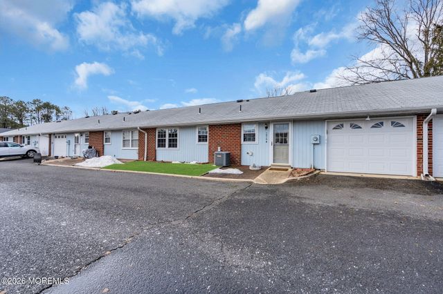 1010 Fife Court B, Lakewood, NJ 08701